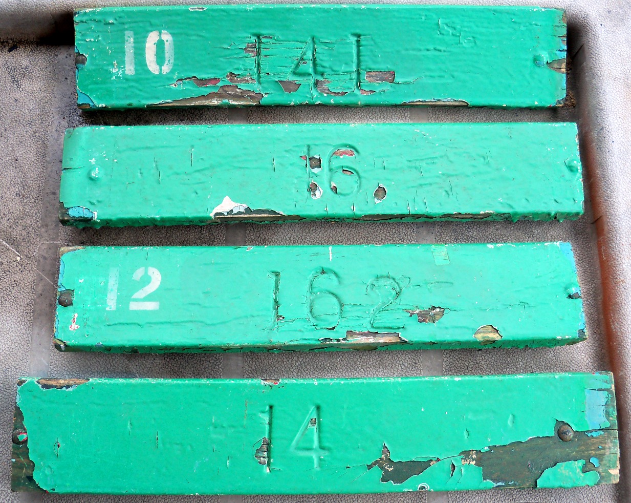 Com1325Slats--3-2025.JPG